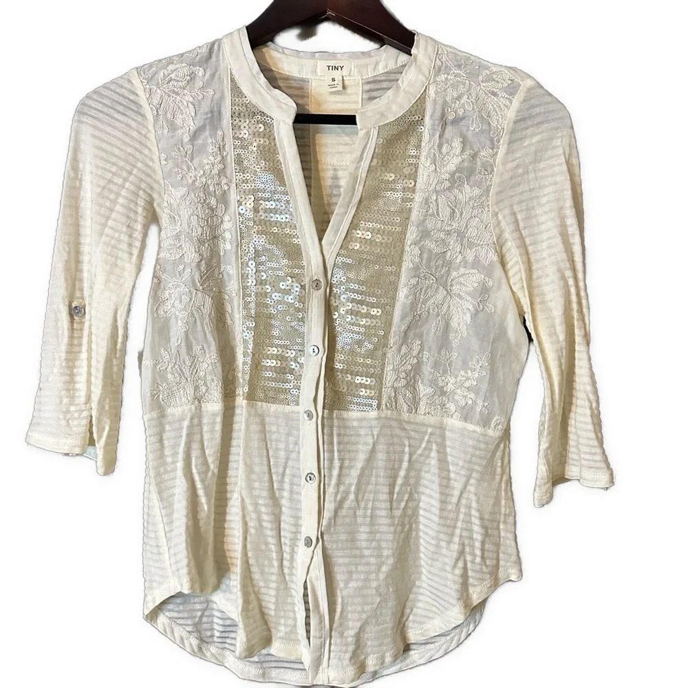 Anthropologie Tiny Sequin Placket Button Down Top Ivory Cream Embroidered Sz S - Picture 3 of 13